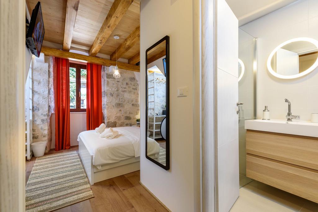 Apartments & Rooms Tiramola - Old Town Trogir Dış mekan fotoğraf