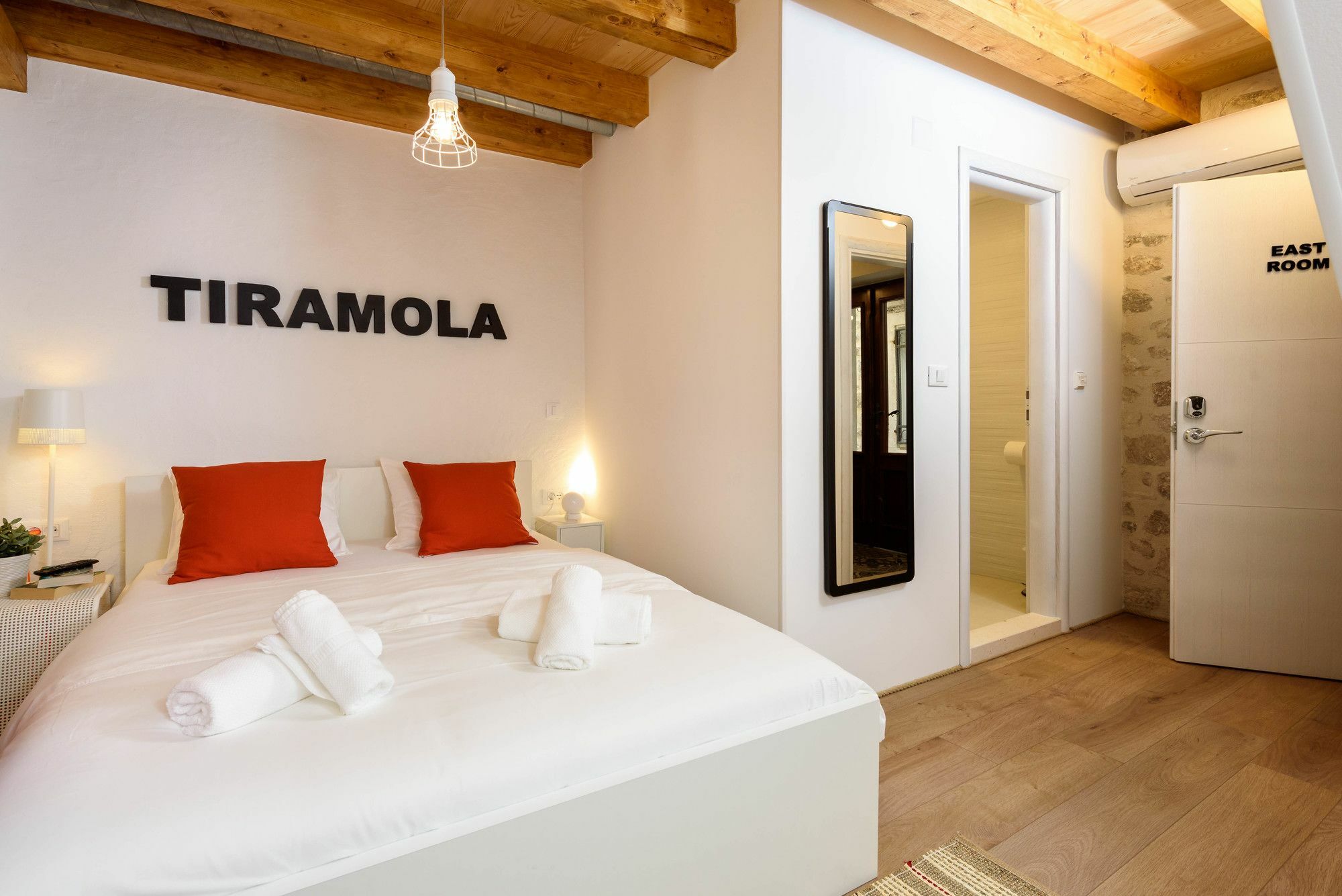Apartments & Rooms Tiramola - Old Town Trogir Dış mekan fotoğraf