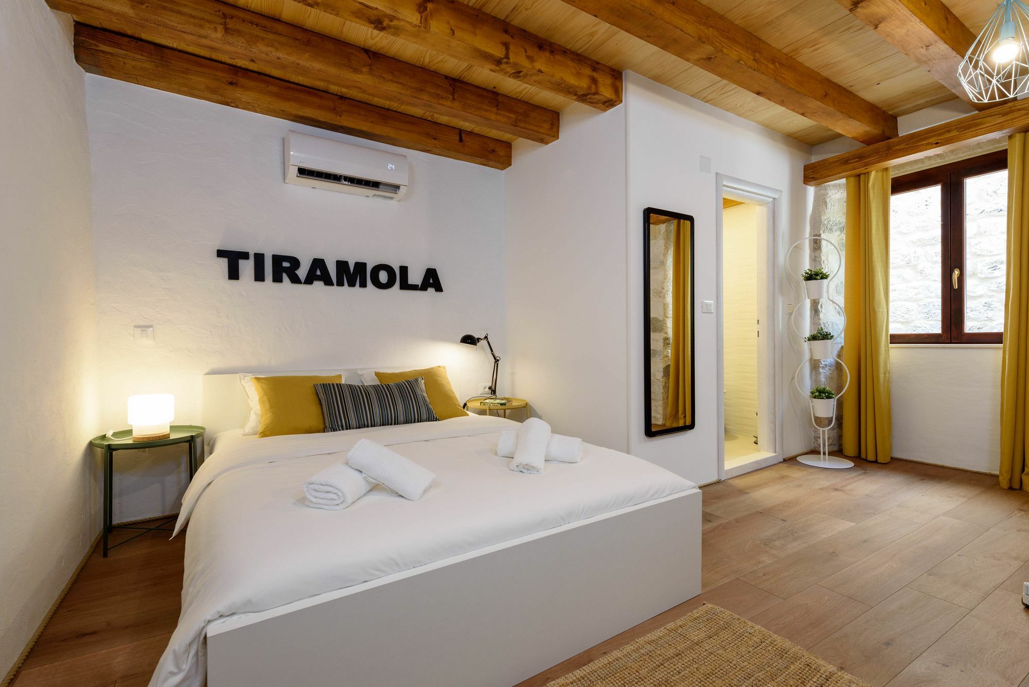 Apartments & Rooms Tiramola - Old Town Trogir Dış mekan fotoğraf